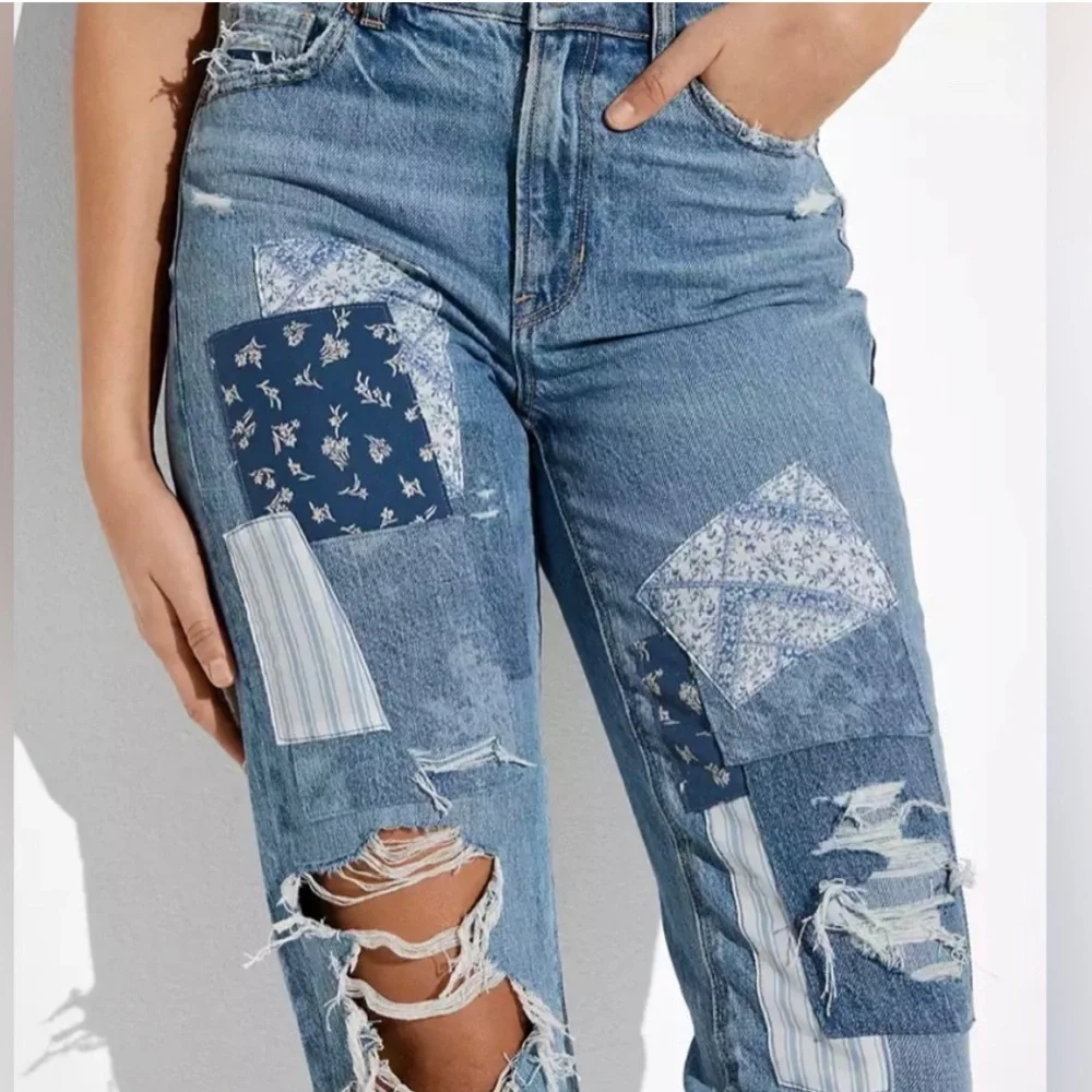 American Eagle Outfitters Blue Patchwork Mom Straight Jeans 12 - Picture 1 of 10